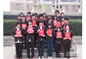 我校《飞杨青春展现自我》才艺大赛完美落幕