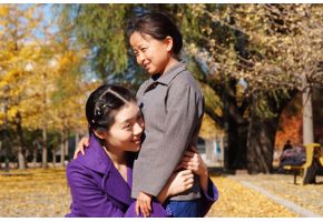 北京市现代音乐学校毕业生张妍主演情感大戏《樱桃红之袖珍妈妈》受热捧