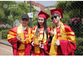 北京市现代音乐学校现代舞毕业生开克尔曼尼所属VARSITY-V男团正式出道：把自己的音乐带到世界各地去