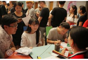 华语女歌手张紫禾入读我校