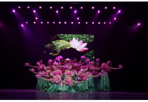 “放心去飞”北京市现代音乐学校08级中国舞毕业汇报演出华丽上演