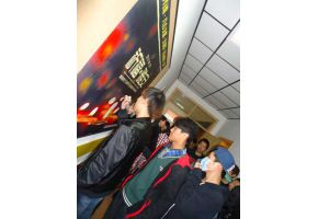 北京市现代音乐学校师生举办“祈福雅安”爱心募捐活动