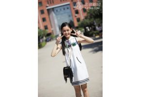 【图】蒋依依入读北音附中 开学第一天她在忙什么？